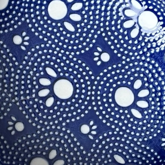 NWOT! Ceramic Pet Food Dish Water Bowl Ore’ Originals Embossed Blue Paws - Picture 4 of 6
